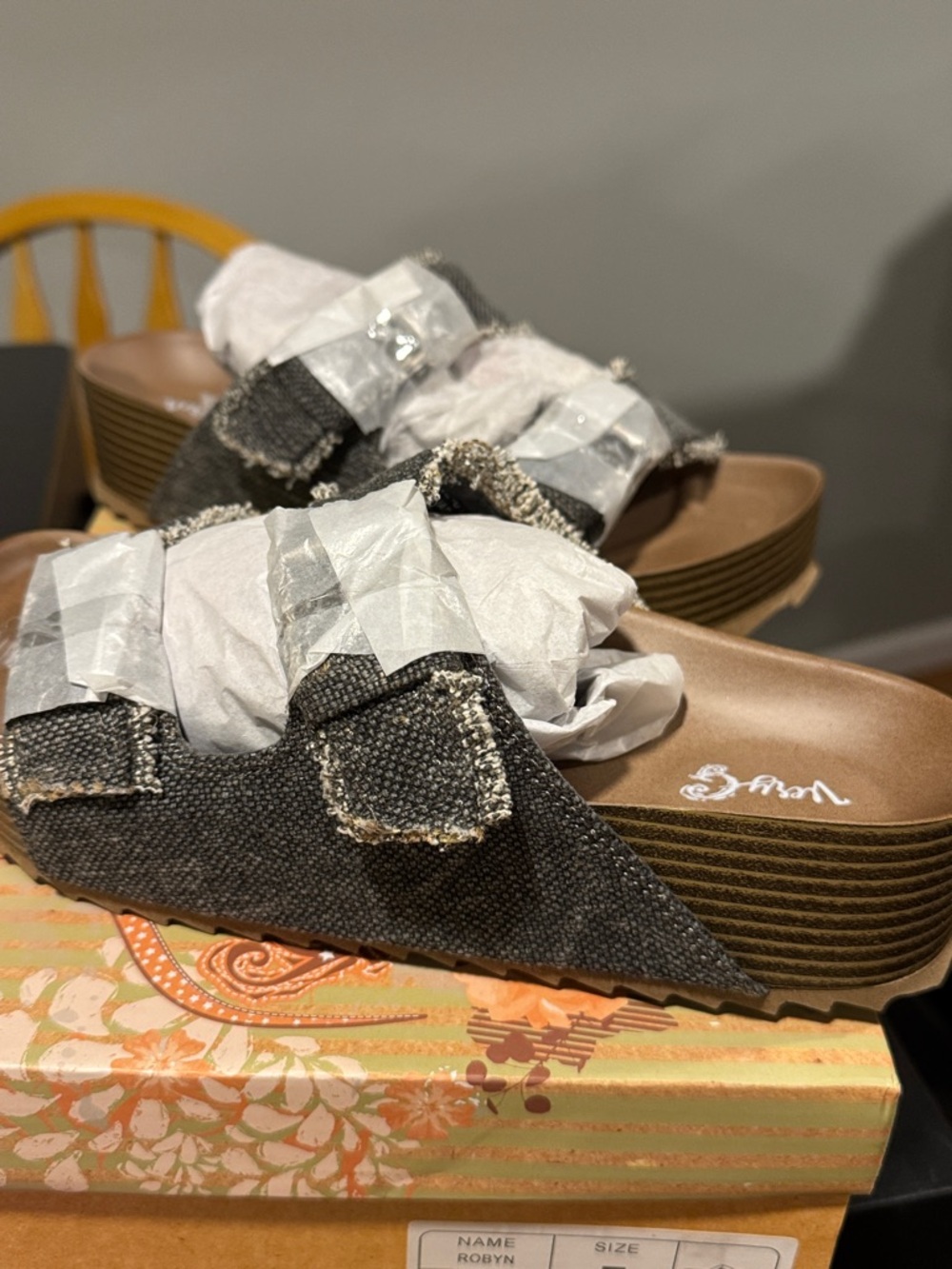 Wedge Slide Sandals in Charcoal Gray